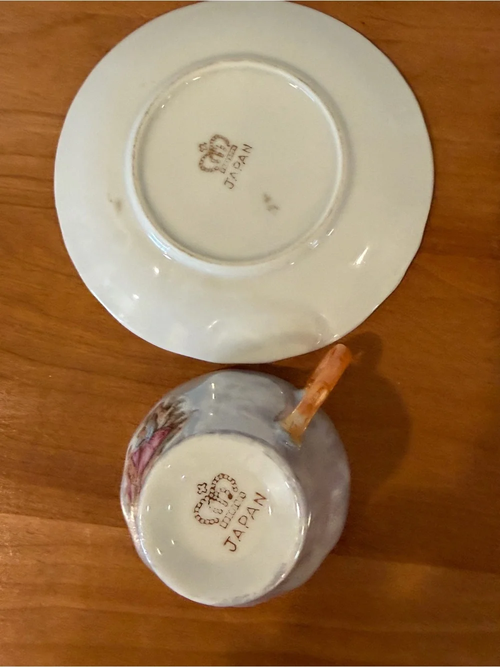 Vintage Lusterware Teacup & Saucer Set – Japan – Courting Couple Scene Pearlized